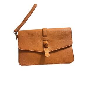 C. Clouch Brown Tan Rectangle Inside Zipper Bad